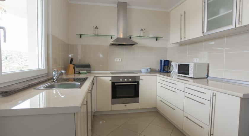 Apartments Damjanovic ماكارسكا الغرفة الصورة