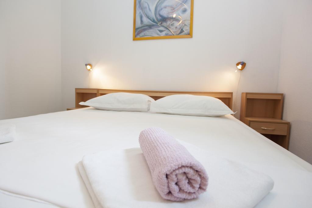 Apartments Damjanovic ماكارسكا المظهر الخارجي الصورة