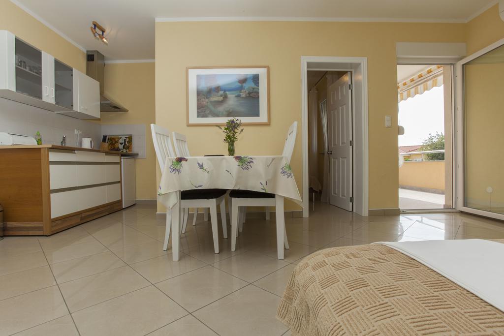 Apartments Damjanovic ماكارسكا المظهر الخارجي الصورة
