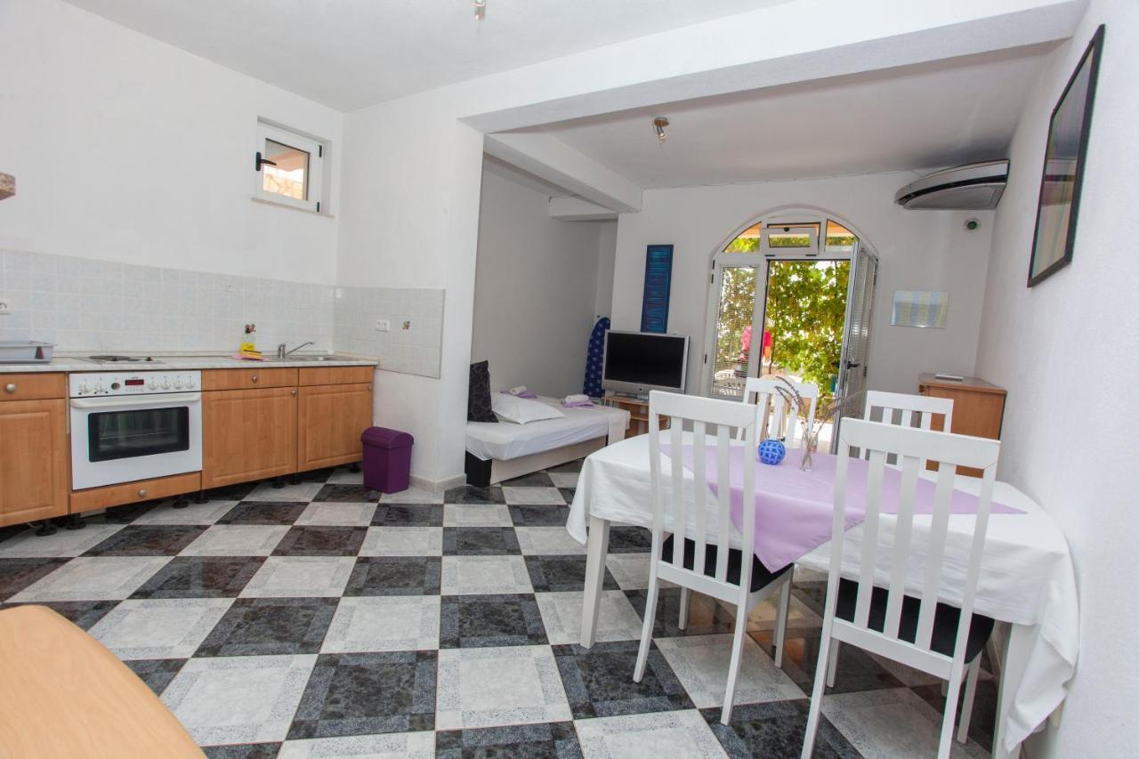 Apartments Damjanovic ماكارسكا المظهر الخارجي الصورة