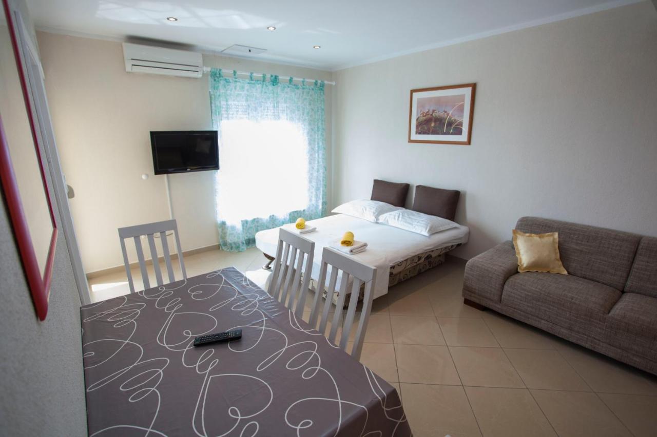 Apartments Damjanovic ماكارسكا المظهر الخارجي الصورة